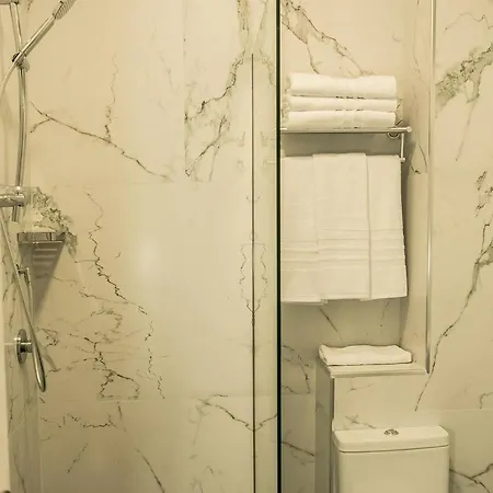 Отель Oda Aparthotel Shkoder