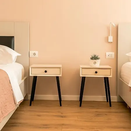 Oda Aparthotel Shkoder Отель