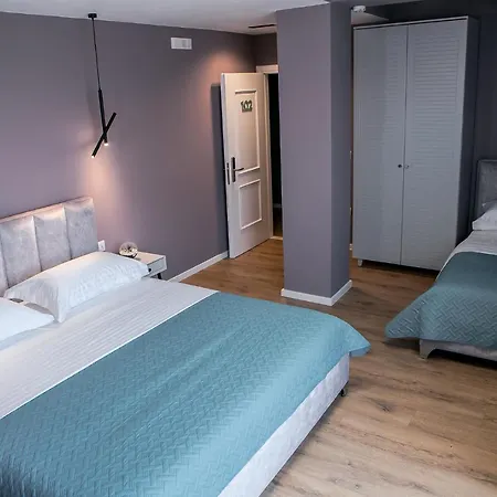 Oda Aparthotel Shkoder ホテル 3*